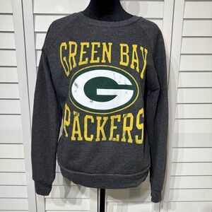 Green Bay Packers NFL Sweatshirt • Women’s Medium • Forever 21